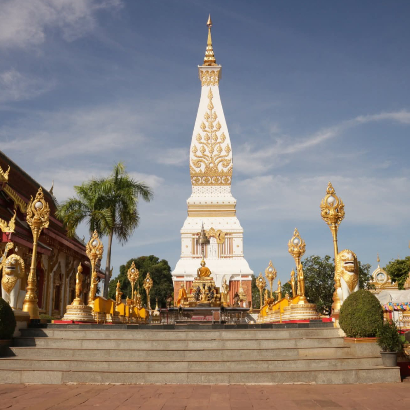 ทัวร์ไหว้พระธาตุ นครพนม มุกดาหาร 4 วัน 2 คืน (Van)