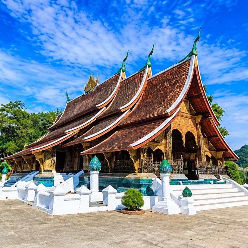 โปรแกรมทัวร์ลาว มหัศจรรย์..หลวงพระบาง บินคุ้ม เที่ยวคุ้ม นั่งรถไฟความเร็วสูง 4 วัน 3 คืน (FD)