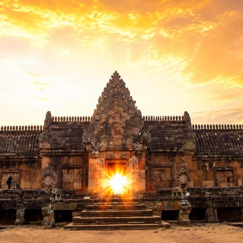 โปรแกรมทัวร์บุรีรัมย์ เที่ยวเมืองปราสาทหิน เยือนถิ่นภูเขาไฟ 3 วัน 1 คืน (Van)